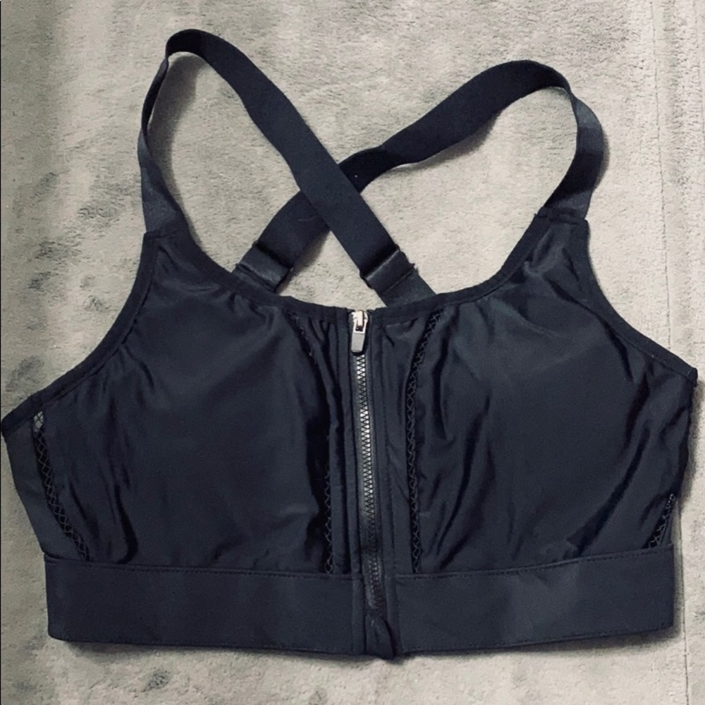 Fabletics sports bra